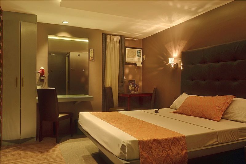 ไอค่อน โฮเต็ล มากาปากัล Hotel มะนิลา ภายนอก รูปภาพ