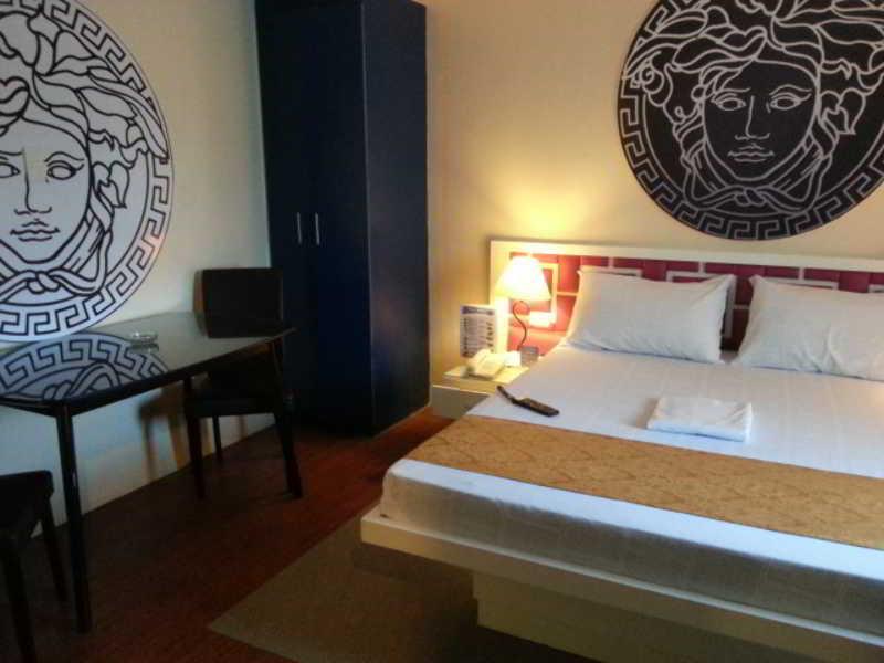 ไอค่อน โฮเต็ล มากาปากัล Hotel มะนิลา ภายนอก รูปภาพ